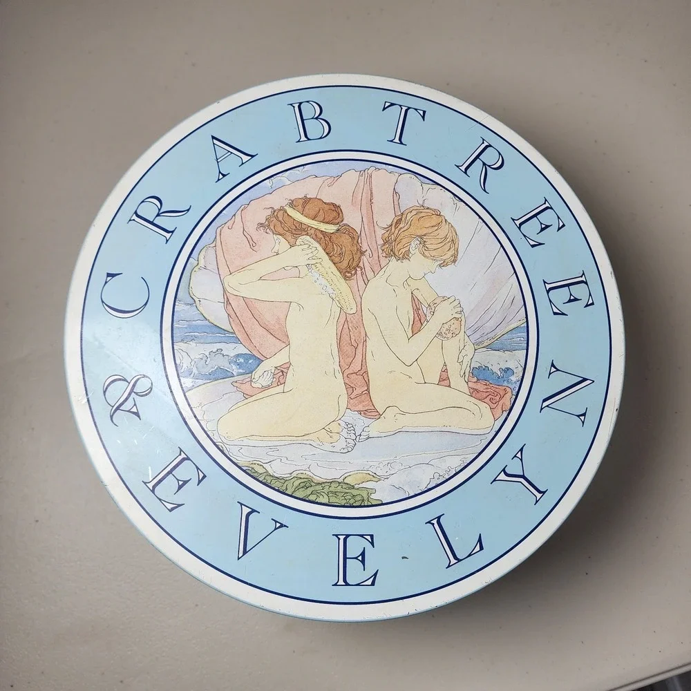 VTG 1988 Crabtree & Evelyn Large Round Tin Cherubs Ocean Dolphins Sea Turtles